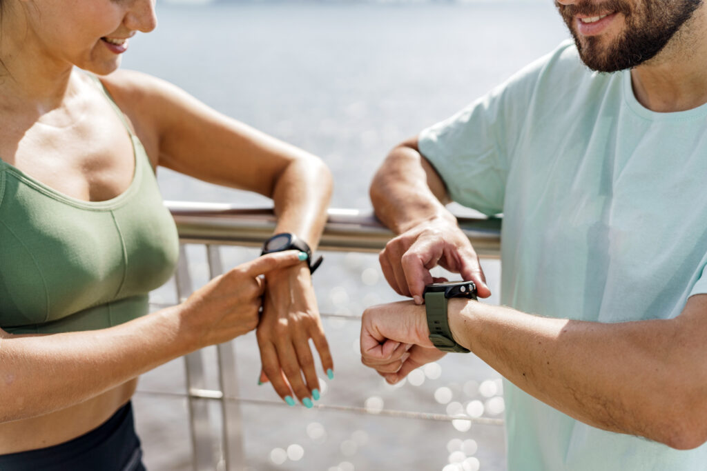 Smart Ring vs Smartwatch Pros and Cons